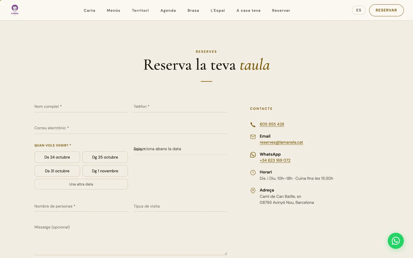 Formulario de reserva con fechas, personas y datos de contacto.
